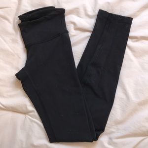 Black lululemon leggings